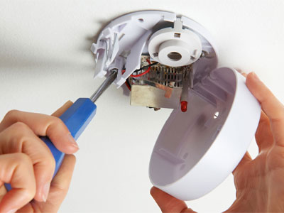 Install Smoke Alarms in Houston TX